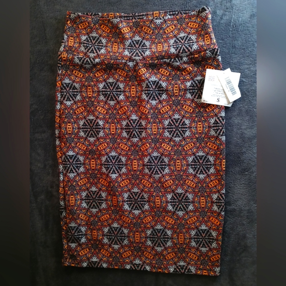 🤘💲 LuLaRoe: Cassie- Pencil Skirt